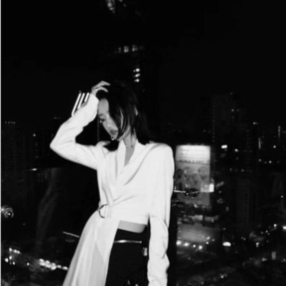 White Asymmetrical Blouse ❄️ - Picture 2 of 7